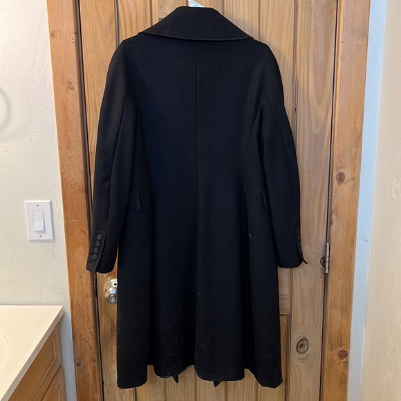 Beautiful new long classy coat - Picture 2 of 2